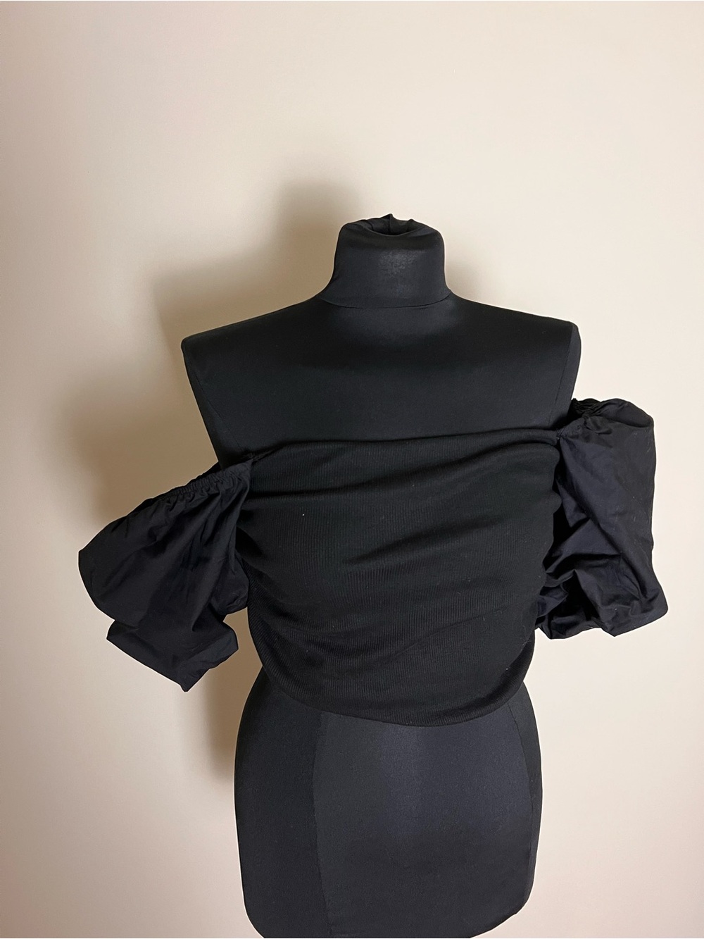 Zara Black Off-Shoulder Puff Sleeve Crop Top NWT